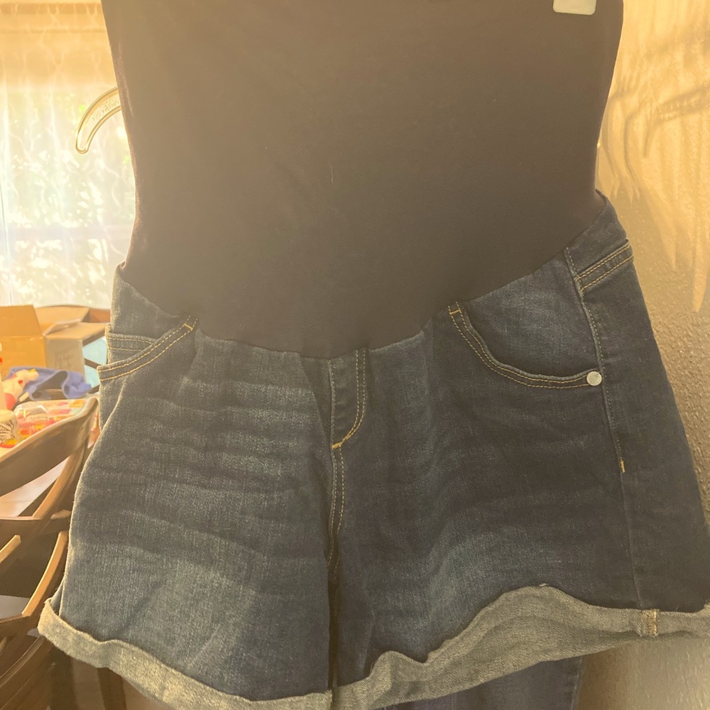 Maternity jeans shorts